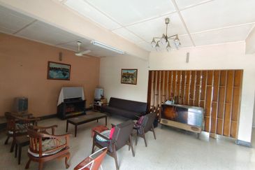 OUG/Taman United 2 Storey Bungalow High Hill Area