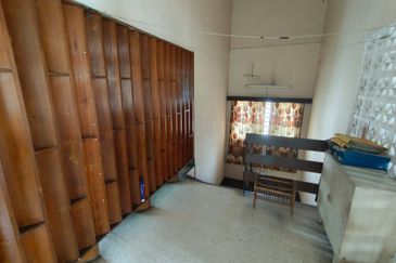 OUG/Taman United 2 Storey Bungalow High Hill Area