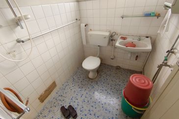 OUG/Taman United 2 Storey Bungalow High Hill Area