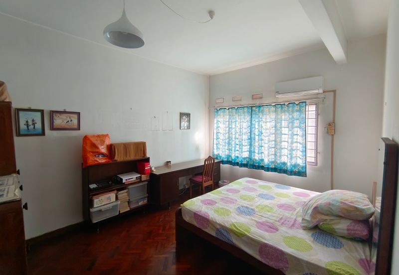 OUG/Taman United 2 Storey Bungalow High Hill Area