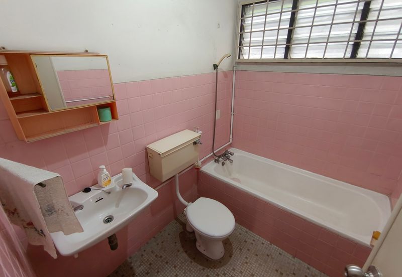 OUG/Taman United 2 Storey Bungalow High Hill Area