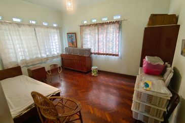 OUG/Taman United 2 Storey Bungalow High Hill Area