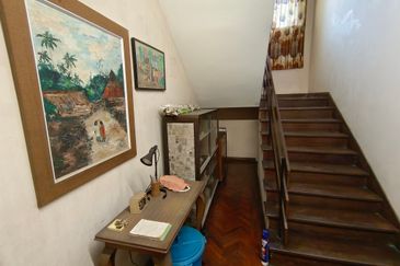 OUG/Taman United 2 Storey Bungalow High Hill Area