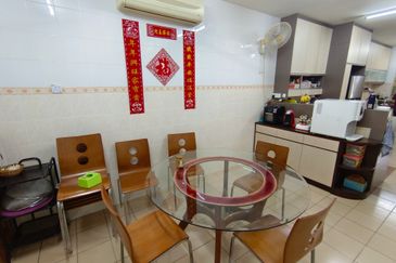 Oug 3 Storey Corner Semi D For Sale