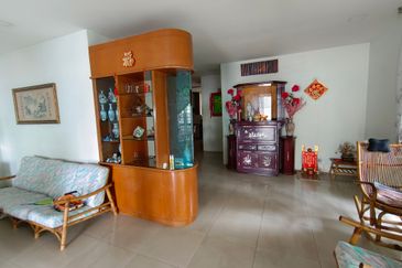 Oug 3 Storey Corner Semi D For Sale