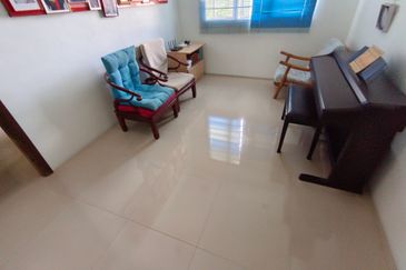 Oug 3 Storey Corner Semi D For Sale