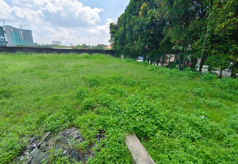 OUG/Taman Yarl Individual Bungalow Land For Sale
