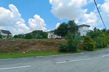 OUG/Taman Yarl Individual Bungalow Land For Sale
