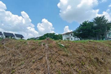 OUG/Taman Yarl Individual Bungalow Land For Sale