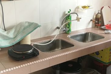 Oug 2 Storey Terrace Corner House For Rent