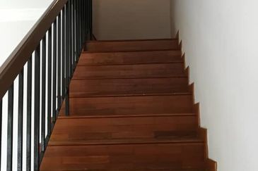 Oug/Happy Garden 2 Storey Gated Guarded Terrace House For Rent