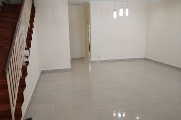 Oug/Happy Garden 2 Storey Gated Guarded Terrace House For Rent