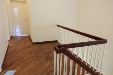 Oug/Happy Garden 2 Storey Gated Guarded Terrace House For Rent