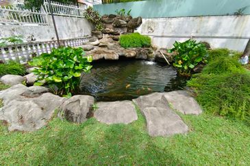 Oug 2 Storey Bungalow at peaceful environment for Sale