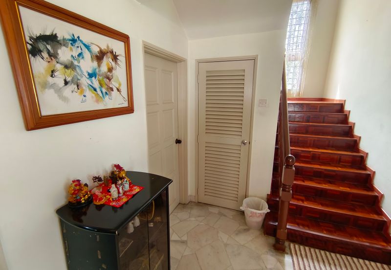 Oug 2 Storey Bungalow at peaceful environment for Sale