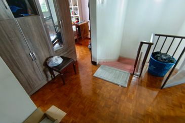 Oug 2 Storey Semi D For Sale