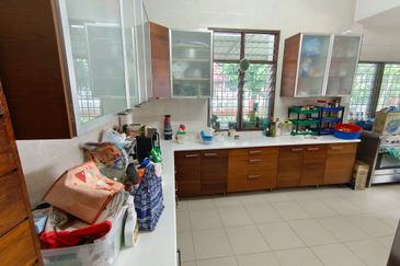 Oug 2 Storey Semi D For Sale