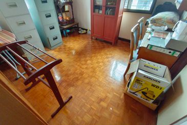 Oug 2 Storey Semi D For Sale