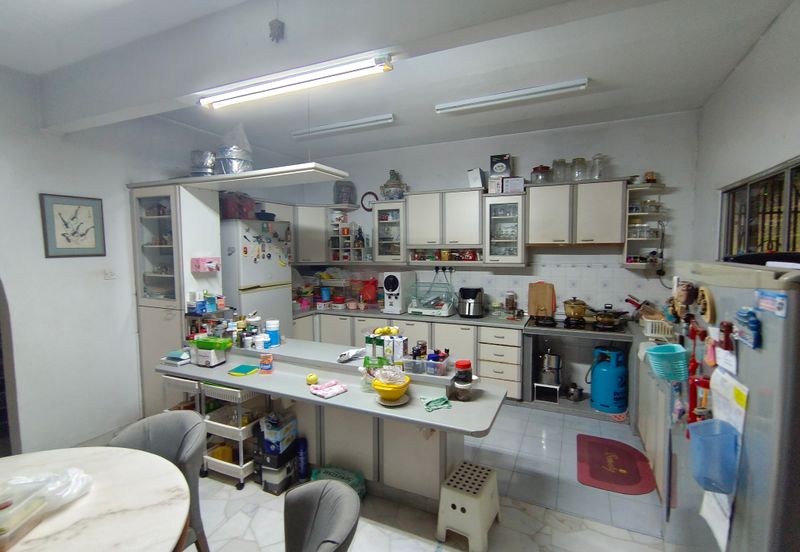 Oug 2 Storey Bungalow High Hill Area for Sale