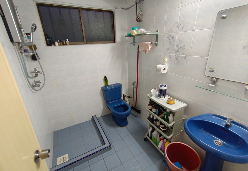 Oug 2 Storey Bungalow High Hill Area for Sale