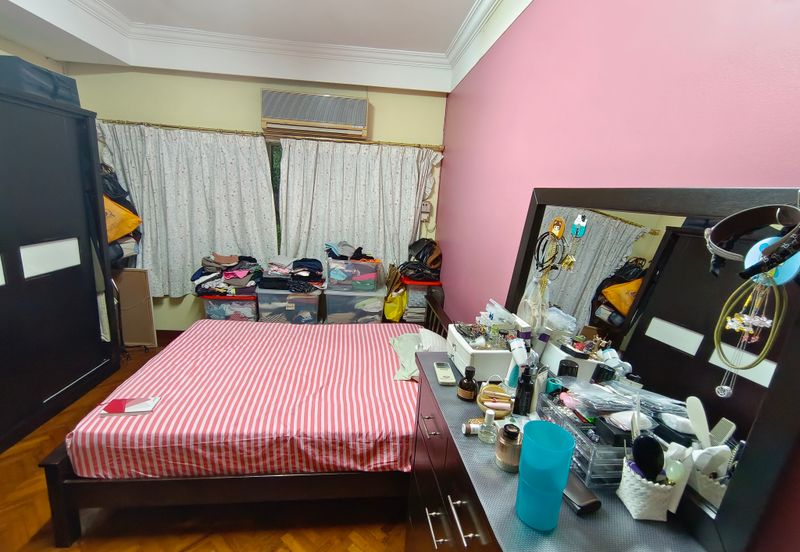 Oug 2 Storey Bungalow High Hill Area for Sale