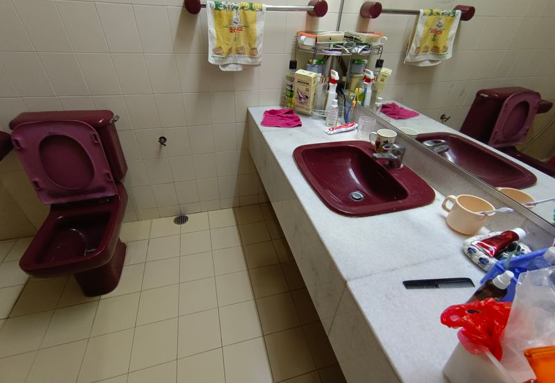 Oug 2 Storey Bungalow High Hill Area for Sale