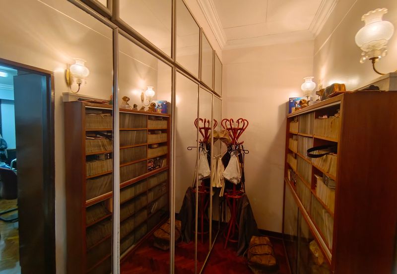 Oug 2 Storey Bungalow High Hill Area for Sale