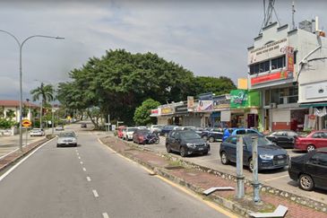 PETALING JAYA COMMERCIAL CITY