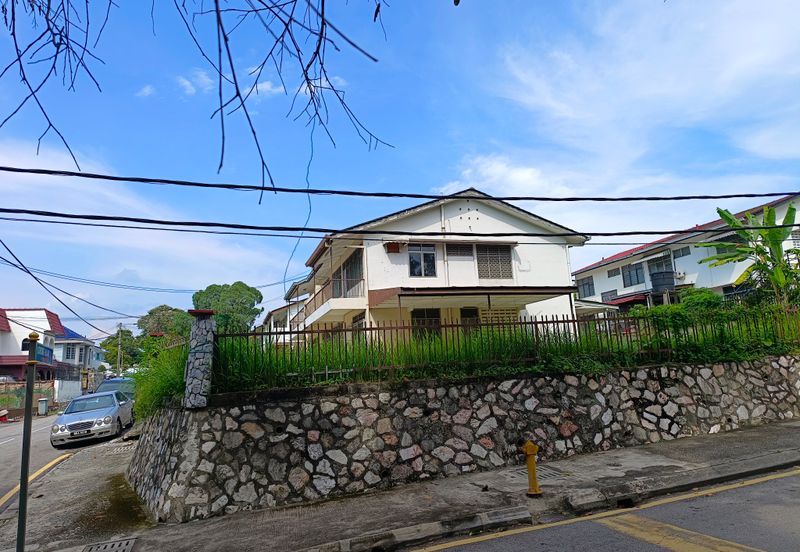 OUG 2 Storey Corner Bungalow Suitable for Business Usage