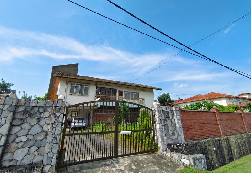 OUG 2 Storey Corner Bungalow Suitable for Business Usage