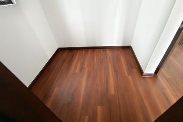 OUG 3 Storey Bungalow For Sale