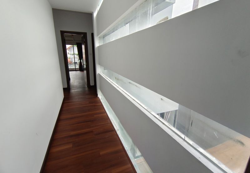 OUG 3 Storey Bungalow For Sale