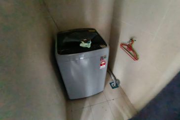 OUG 3 Storey Bungalow For Sale