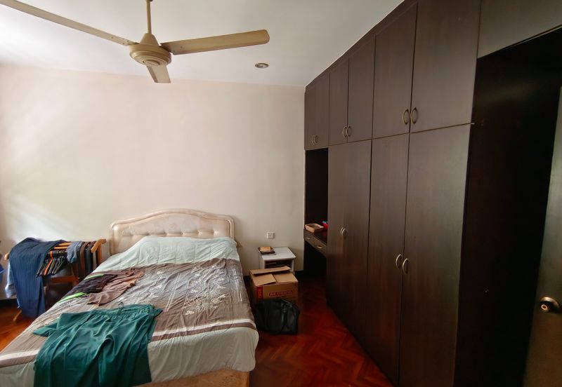 Oug/Taman United Renovated 2 Storey Bungalow High Hill Area for Sale