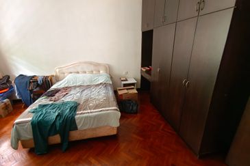 Oug/Taman United Renovated 2 Storey Bungalow High Hill Area for Sale