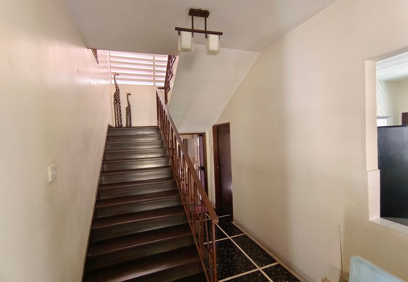 Oug/Taman United Renovated 2 Storey Bungalow High Hill Area for Sale