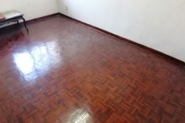 Oug 2 Storey Terrace House For Rent