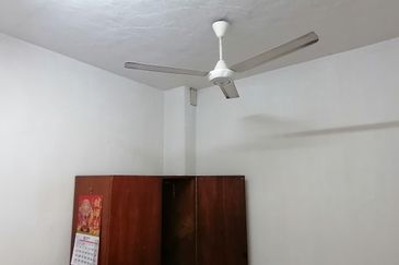 Oug 2 Storey Terrace House For Rent