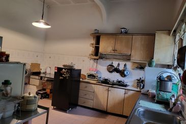 Oug/Happy Garden 1 Storey Terrace House For Sale