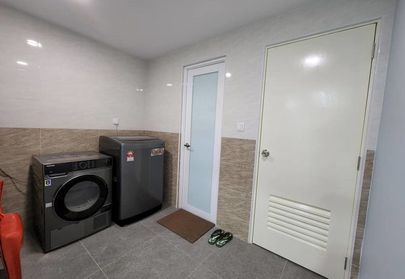 OUG/Happy Garden 1 Storey Full New Renovated House For Sale