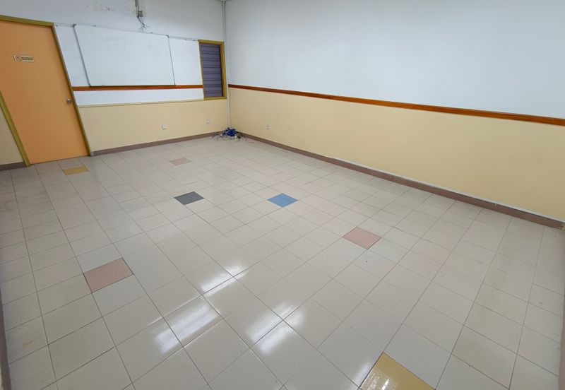 Sri Petaling Top Floor Office For Rent