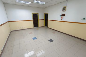 Sri Petaling Top Floor Office For Rent