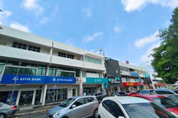Sri Petaling Top Floor Office For Rent