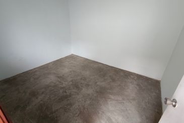 Sri Petaling Top Floor Office For Rent