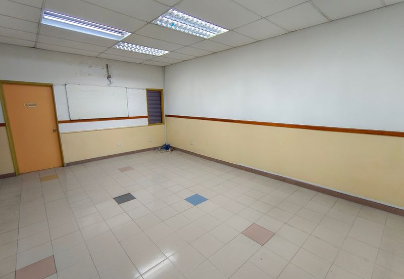 Sri Petaling Top Floor Office For Rent