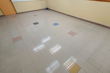 Sri Petaling Top Floor Office For Rent