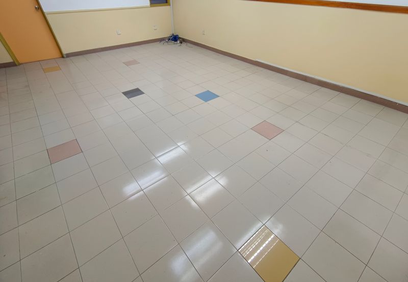 Sri Petaling Top Floor Office For Rent