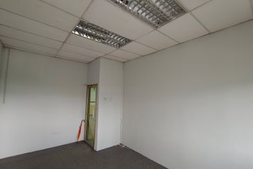 Sri Petaling Top Floor Office For Rent