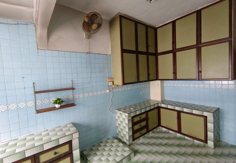 OUG/Happy Garden Freehold 2 Storey Terrace House For Sale