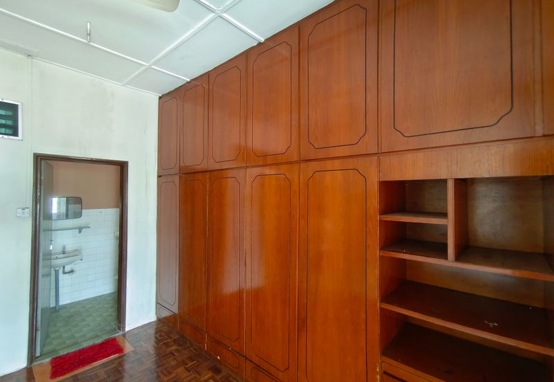 OUG/Happy Garden Freehold 2 Storey Terrace House For Sale